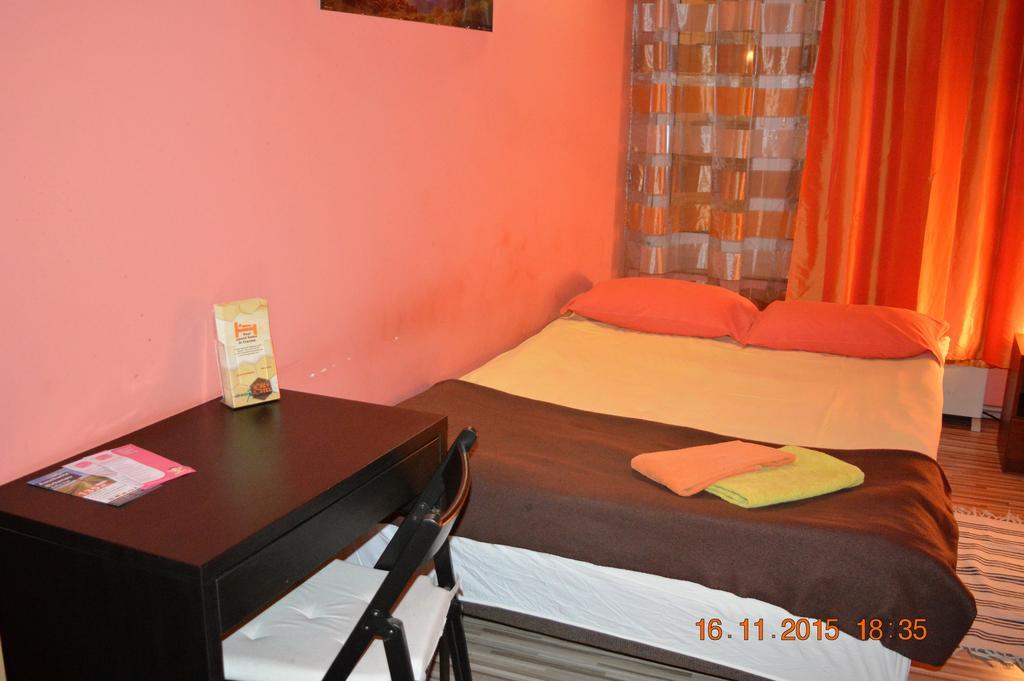 Honey Hostel Krasków Rom bilde