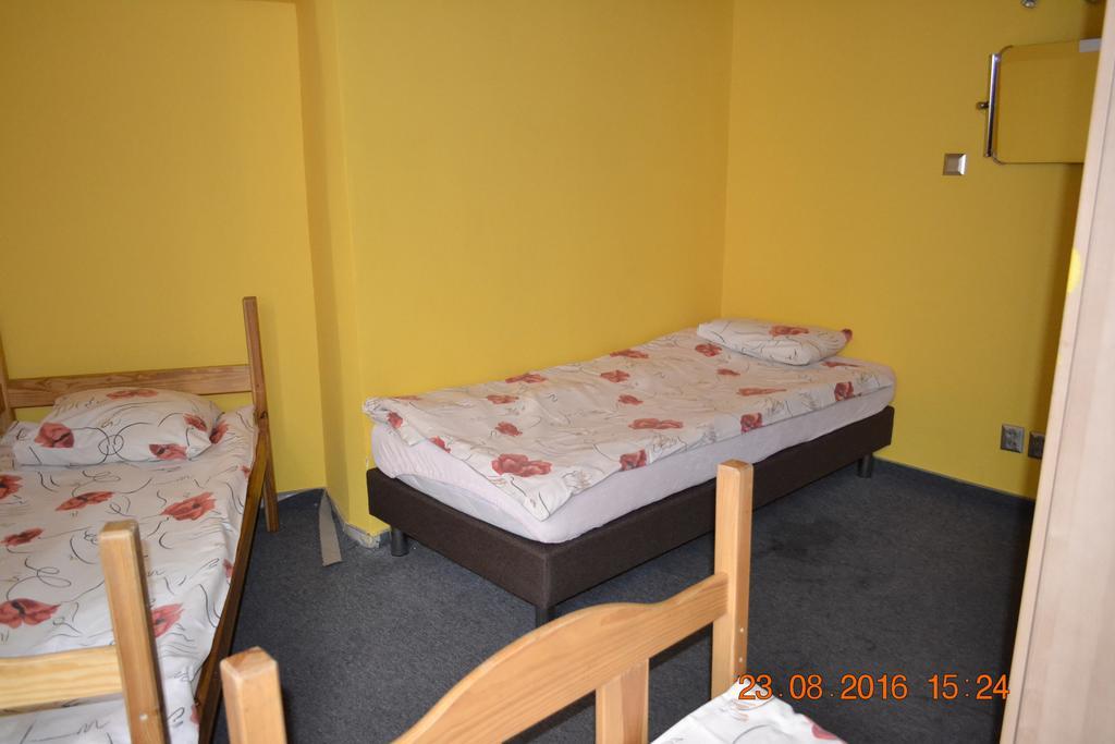 Honey Hostel Krasków Eksteriør bilde