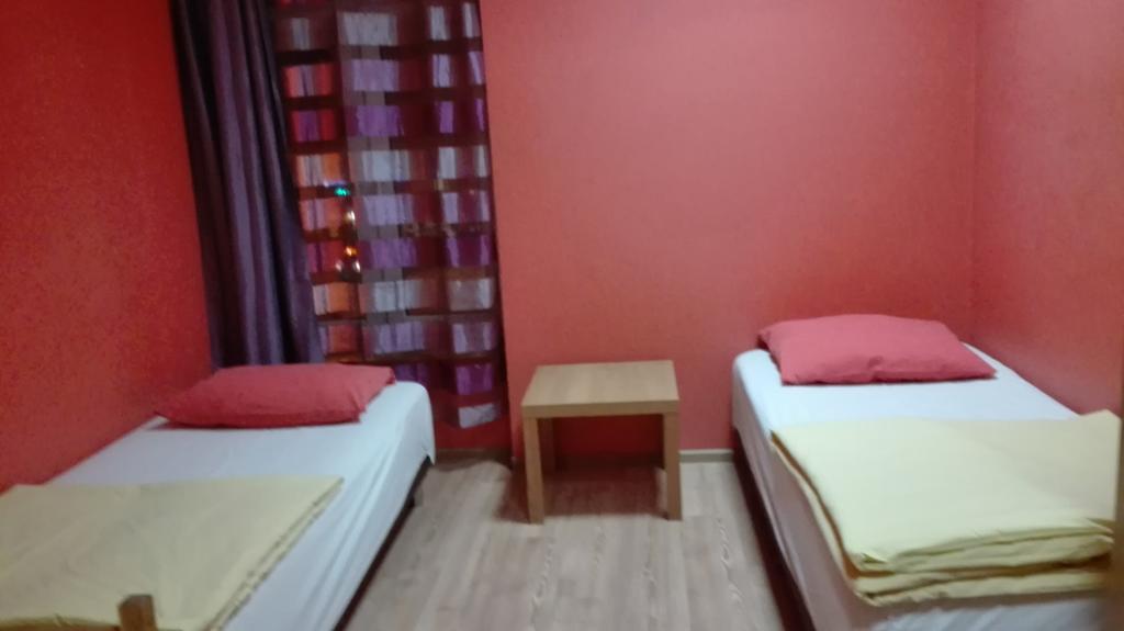 Honey Hostel Krasków Eksteriør bilde